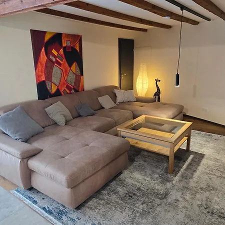 Luxus-wohnung Mit Indoorpool